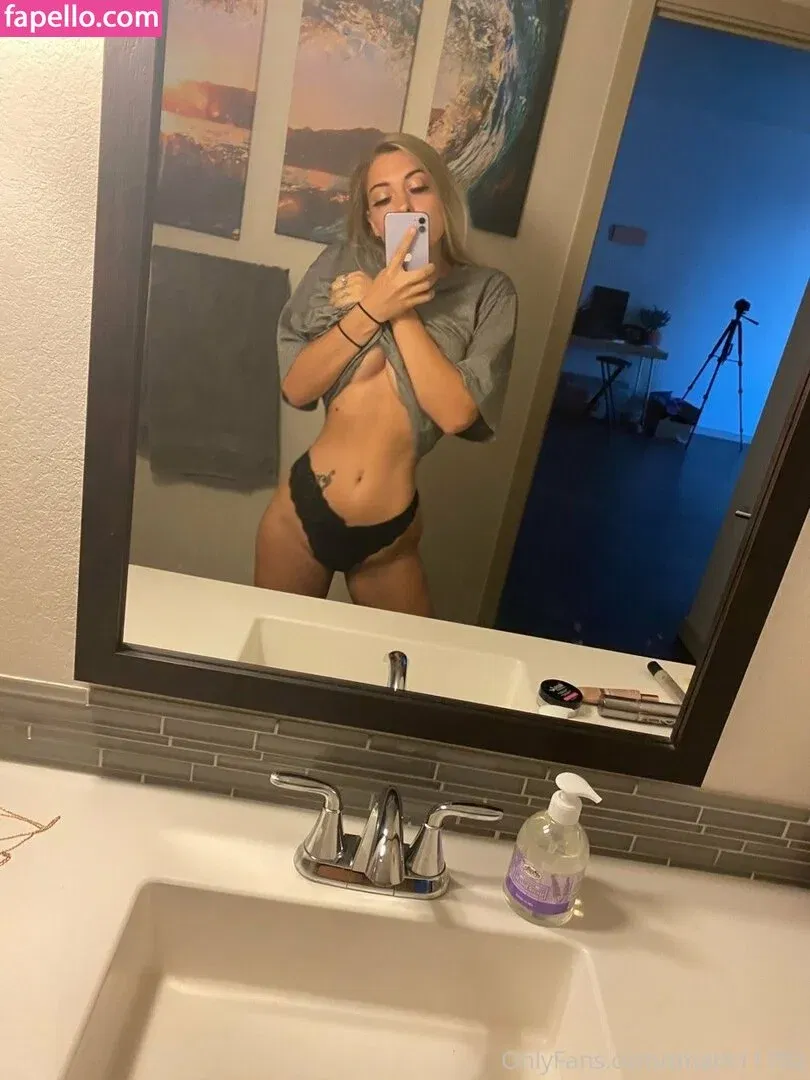 Taylor Mathis Onlyfans Photo Gallery 