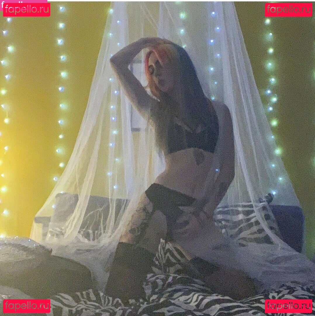 Modelmissbee Nude Onlyfans Photo 37
