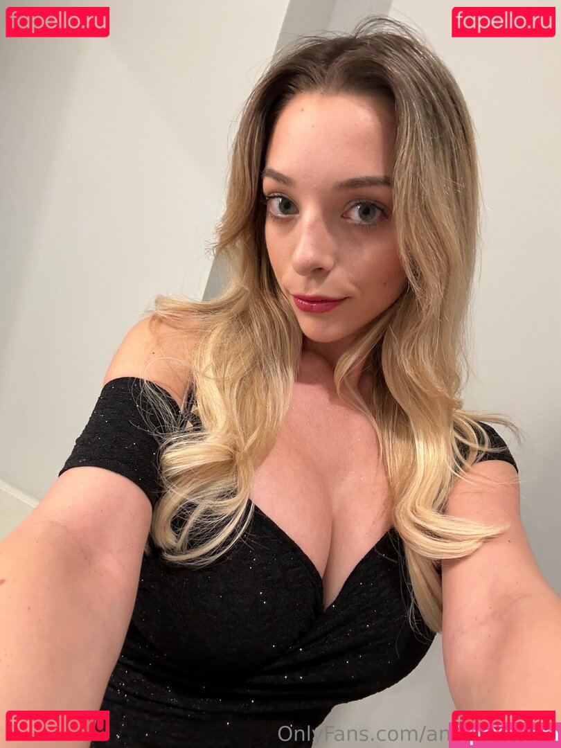 thatsoanna Nude Onlyfans Photo 13