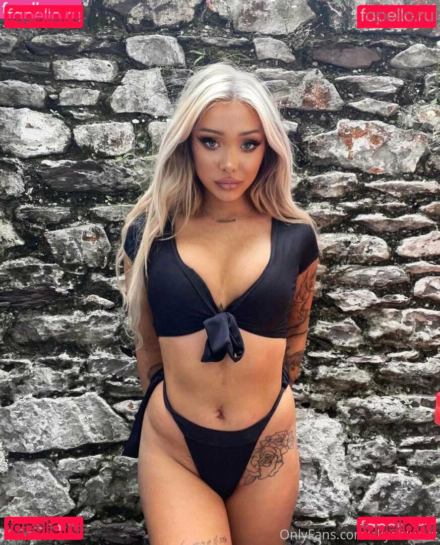 skyebluexx Nude Onlyfans Photo 14