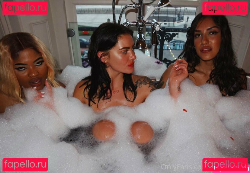 skyebluexx Nude Onlyfans Photo 8