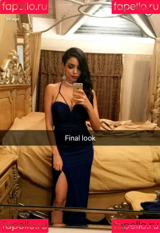 Tara Yazdi Onlyfans Photo Gallery 