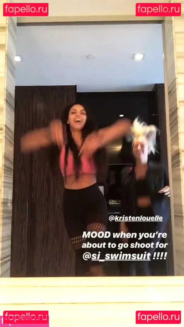 Tara Yazdi Onlyfans Photo Gallery 