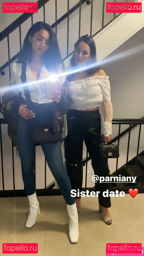 Tara Yazdi Onlyfans Photo Gallery 