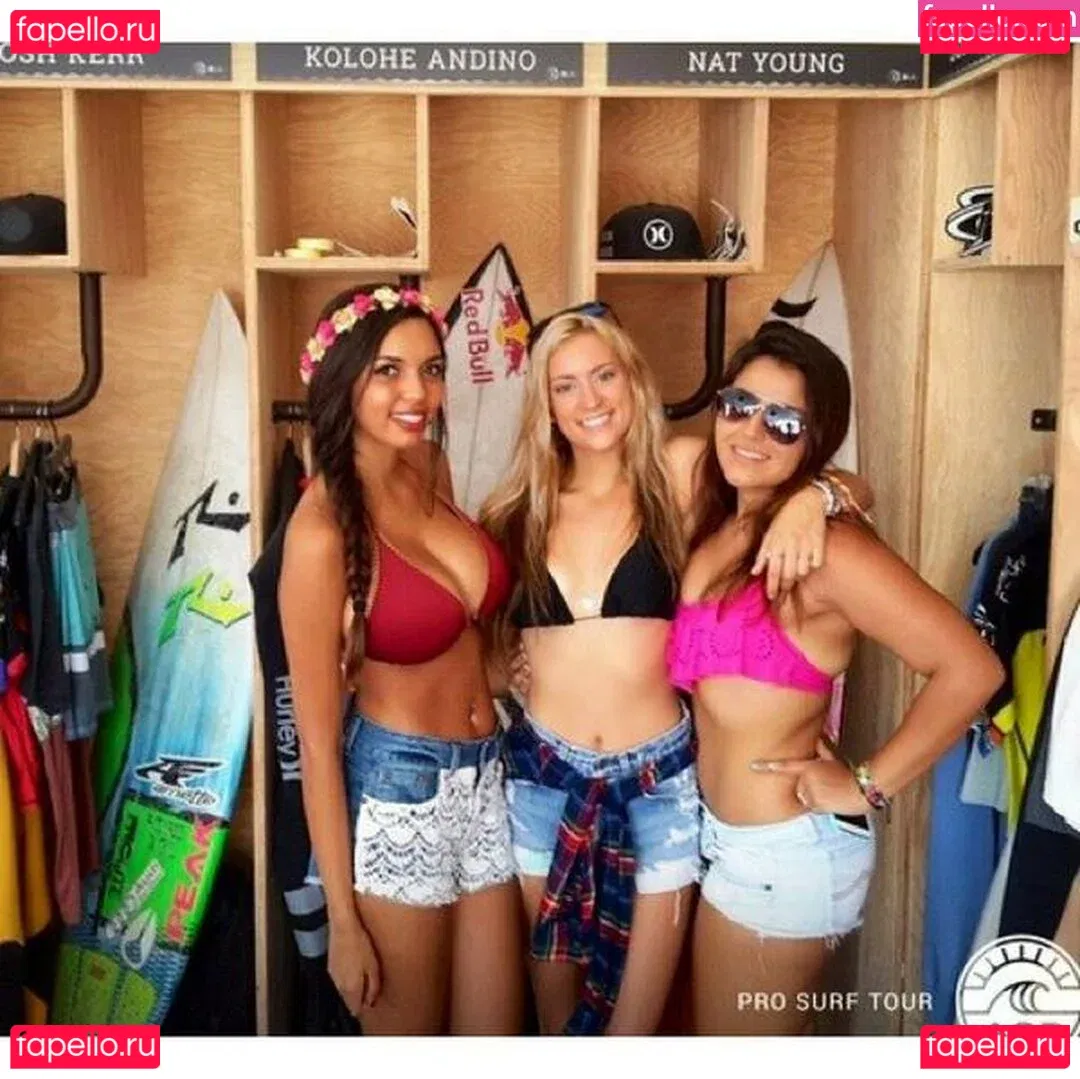 Tara Yazdi Onlyfans Photo Gallery 