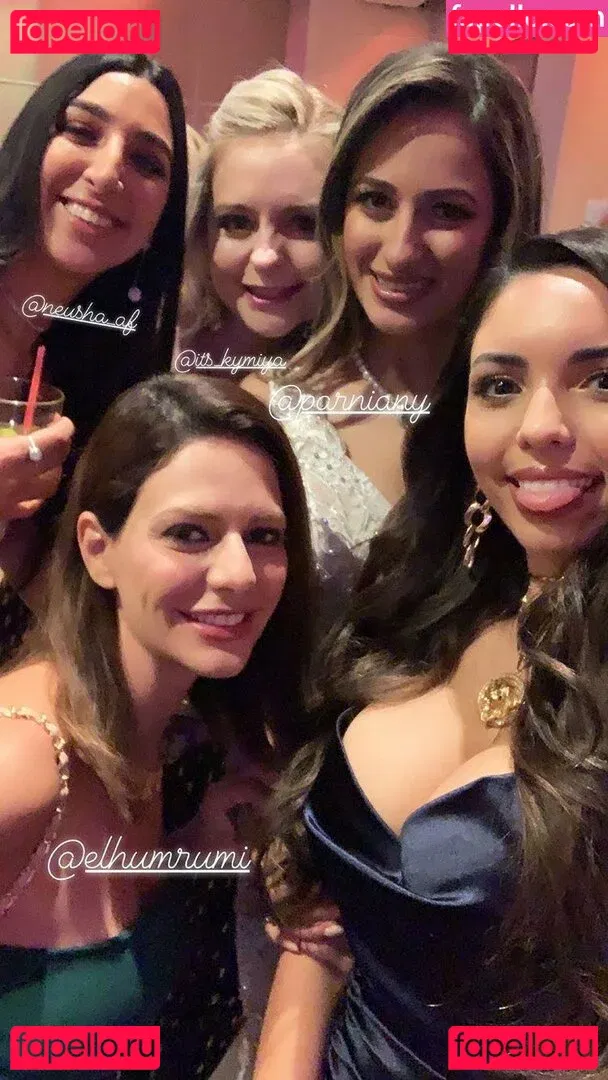 Tara Yazdi Onlyfans Photo Gallery 