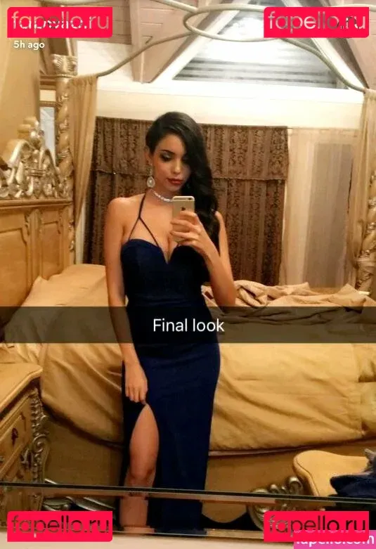 Tara Yazdi Onlyfans Photo Gallery 