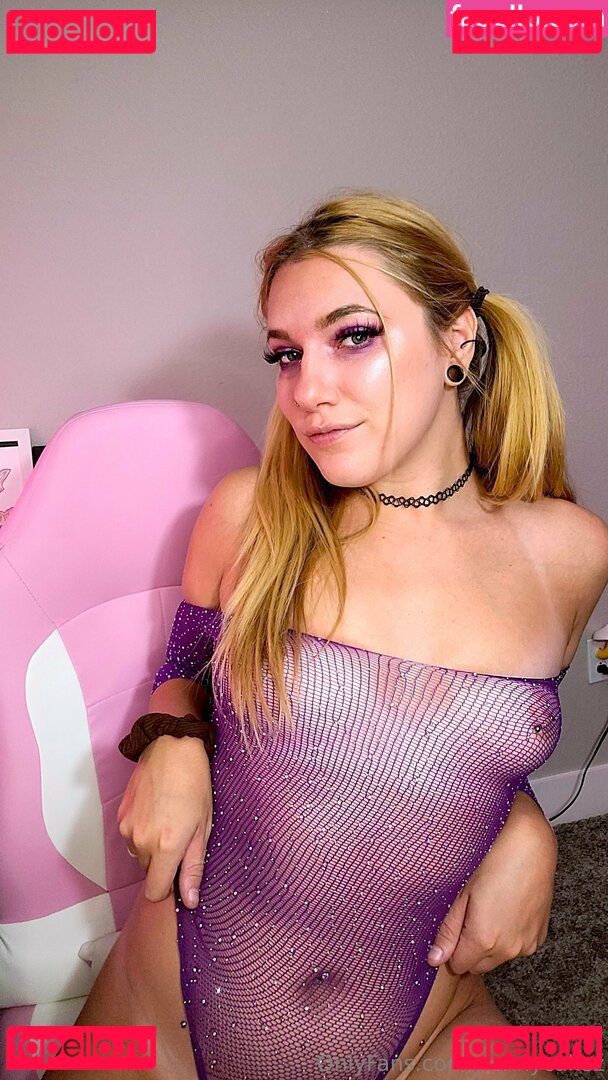 Pennycakez Nude Onlyfans Photo 3