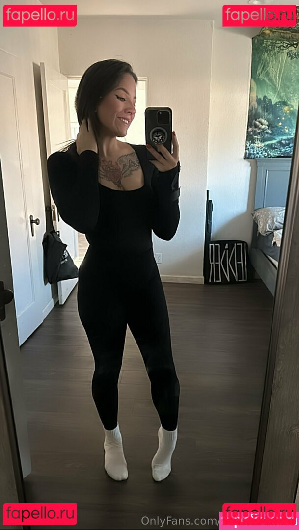 c.nicole Nude Onlyfans Photo 22