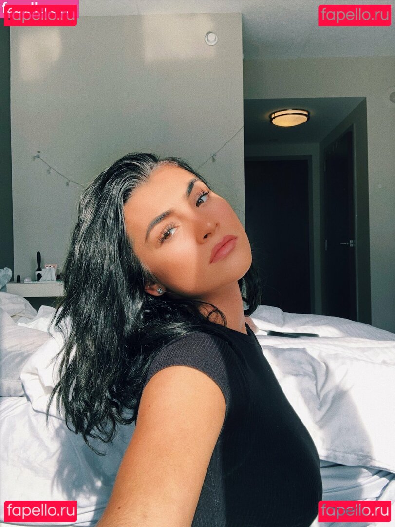 Kylie Manue Nude Onlyfans Photo 17