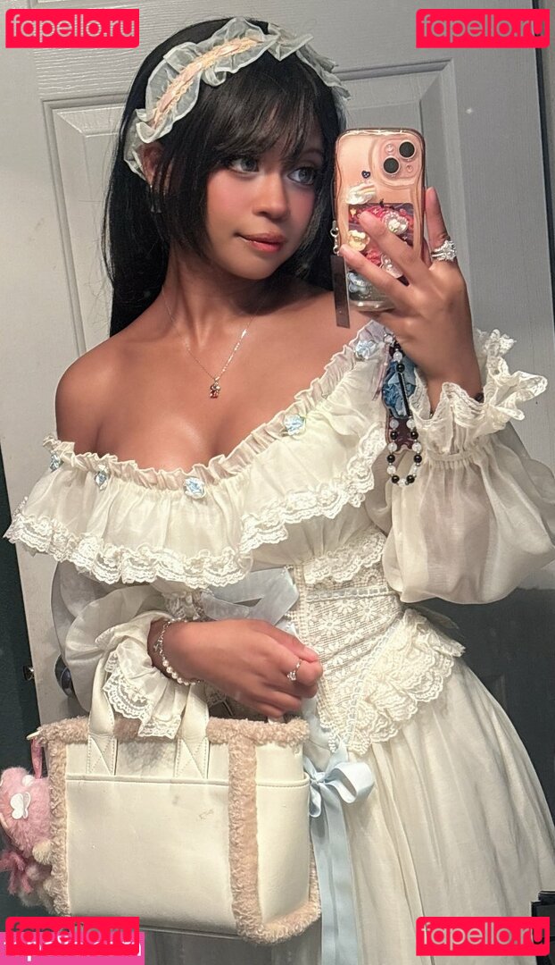 Jaenakos Nude Onlyfans Photo 3