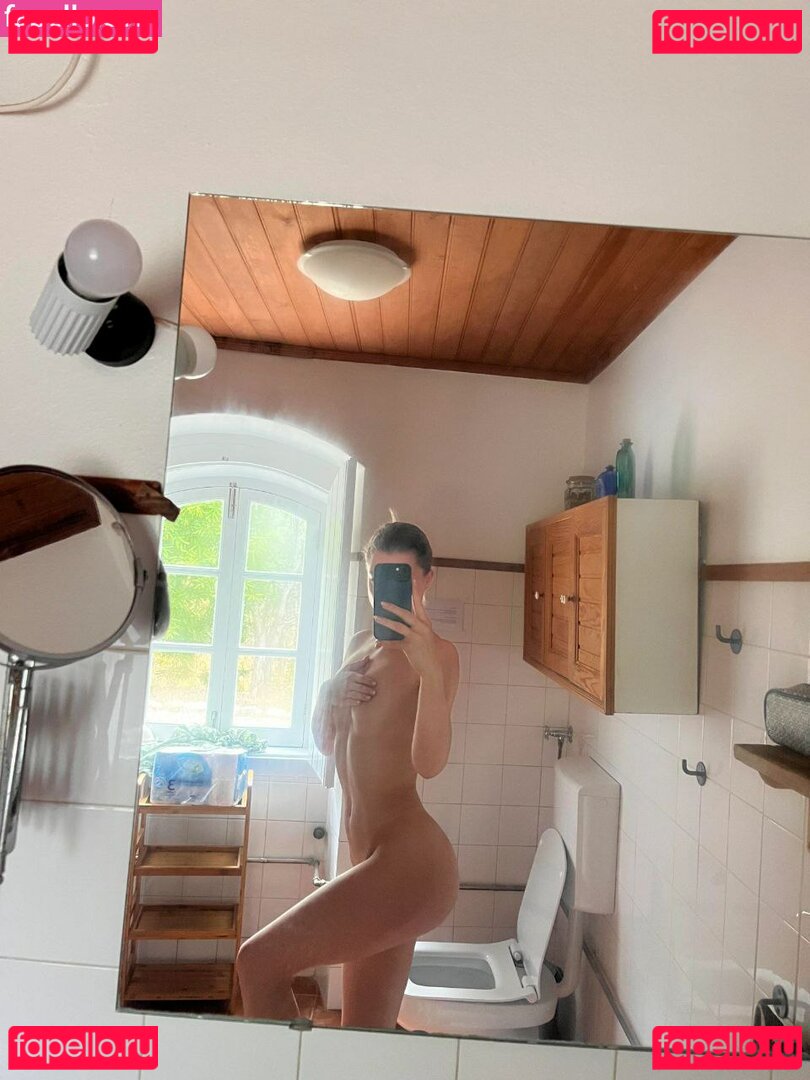 Lovelylaure Nude Onlyfans Photo 5