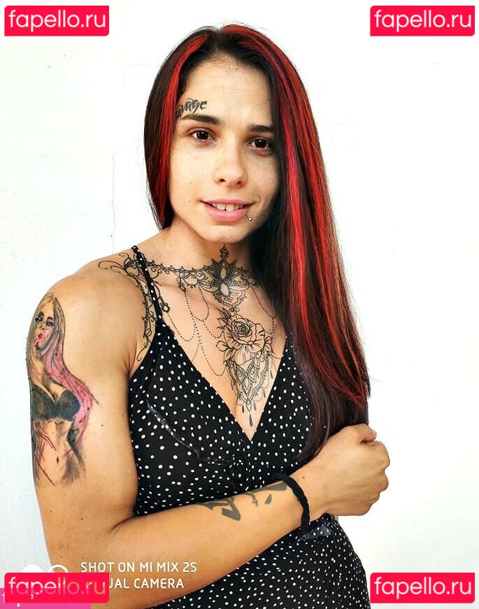Mira Cuckold Nude Onlyfans Photo 21