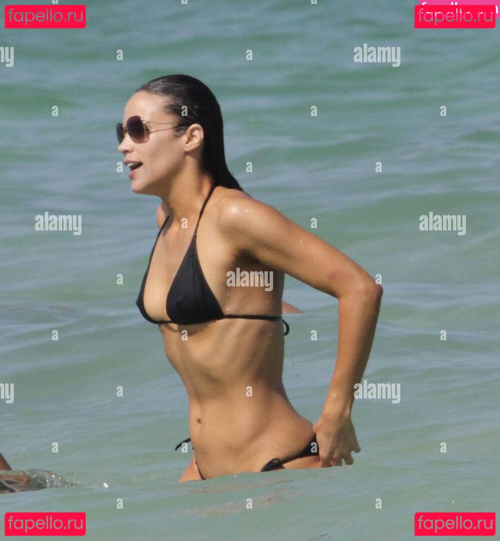 Paula Patton Nude Onlyfans Photo 3
