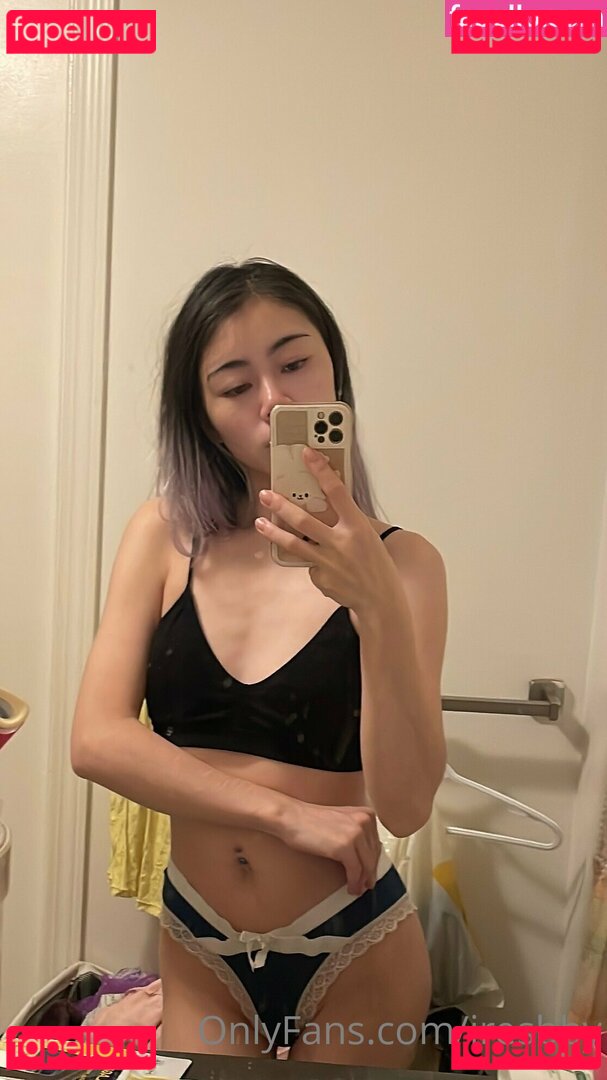 iresbby Nude Onlyfans Photo 29
