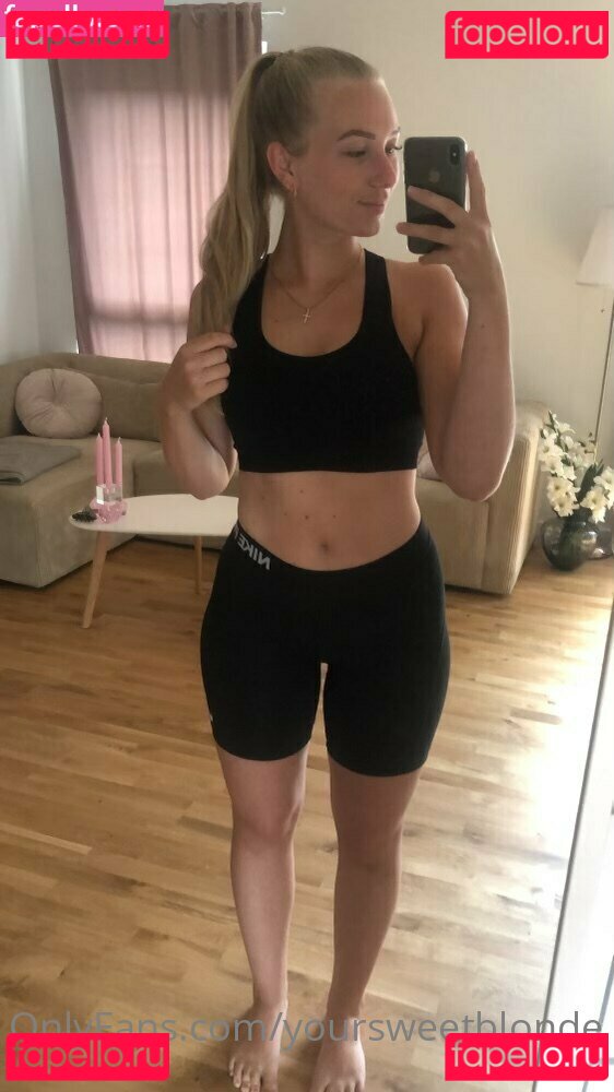 Youronlyblondieprincess Nude Onlyfans Photo 12