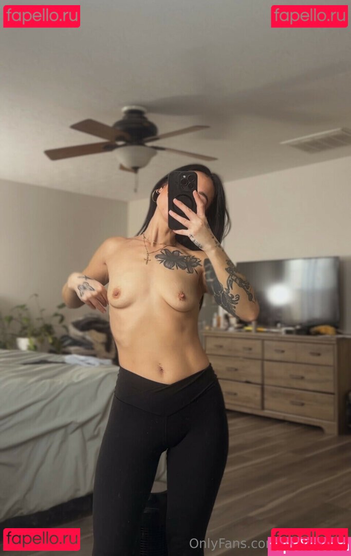 leamari3 Nude Onlyfans Photo 5