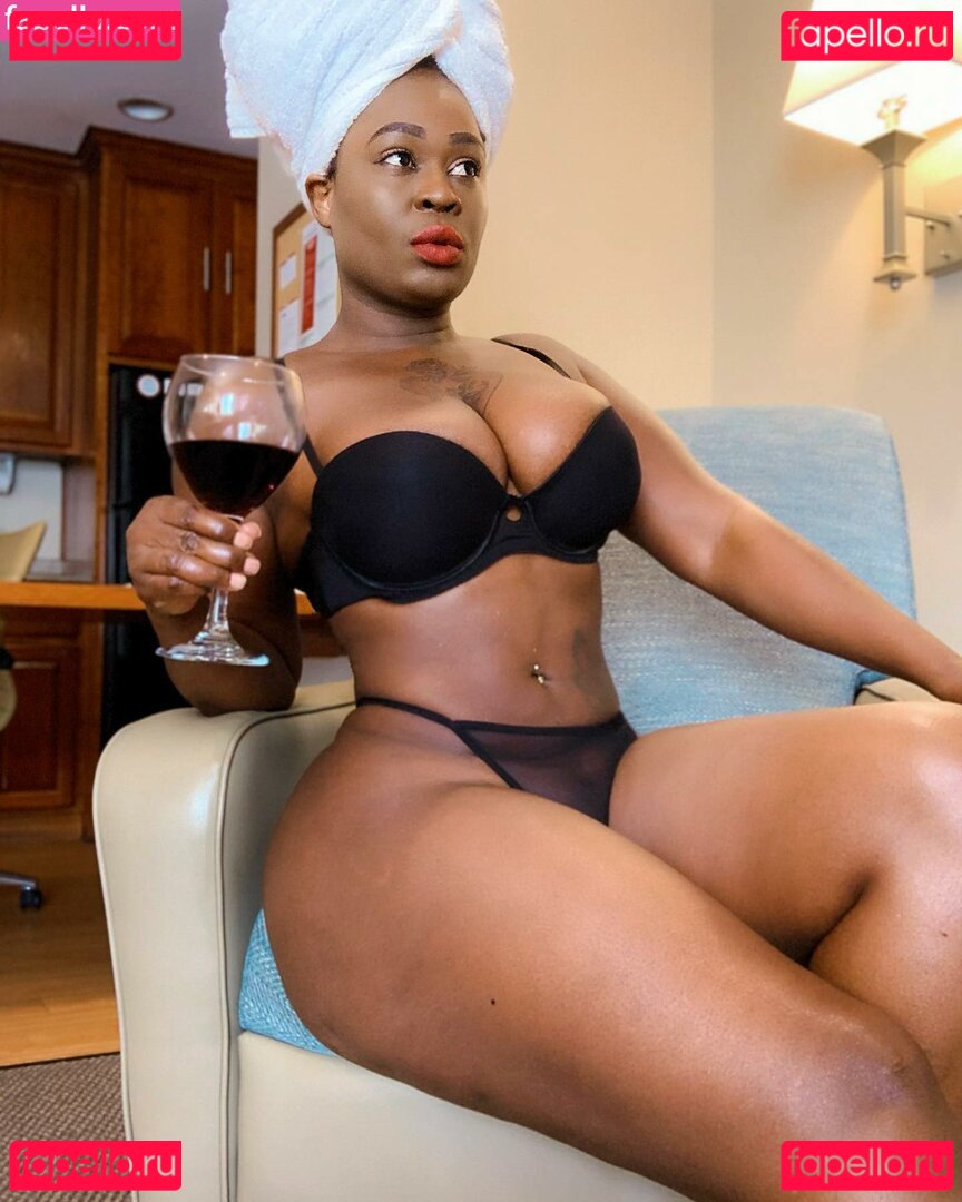 Lia Aesthetic Nude Onlyfans Photo 38