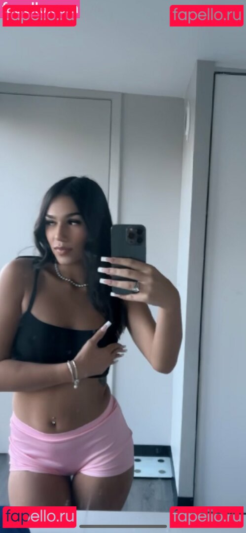 Mia Kahn Nude Onlyfans Photo 10