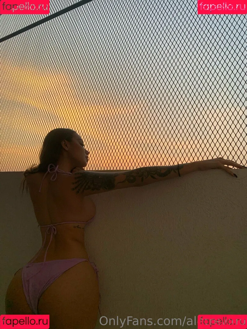 Alejandra Trevino Onlyfans Photo Gallery 