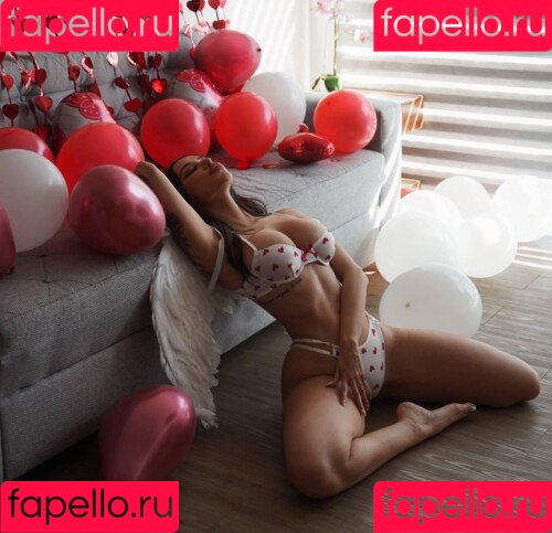 Alejandra Trevino Onlyfans Photo Gallery 