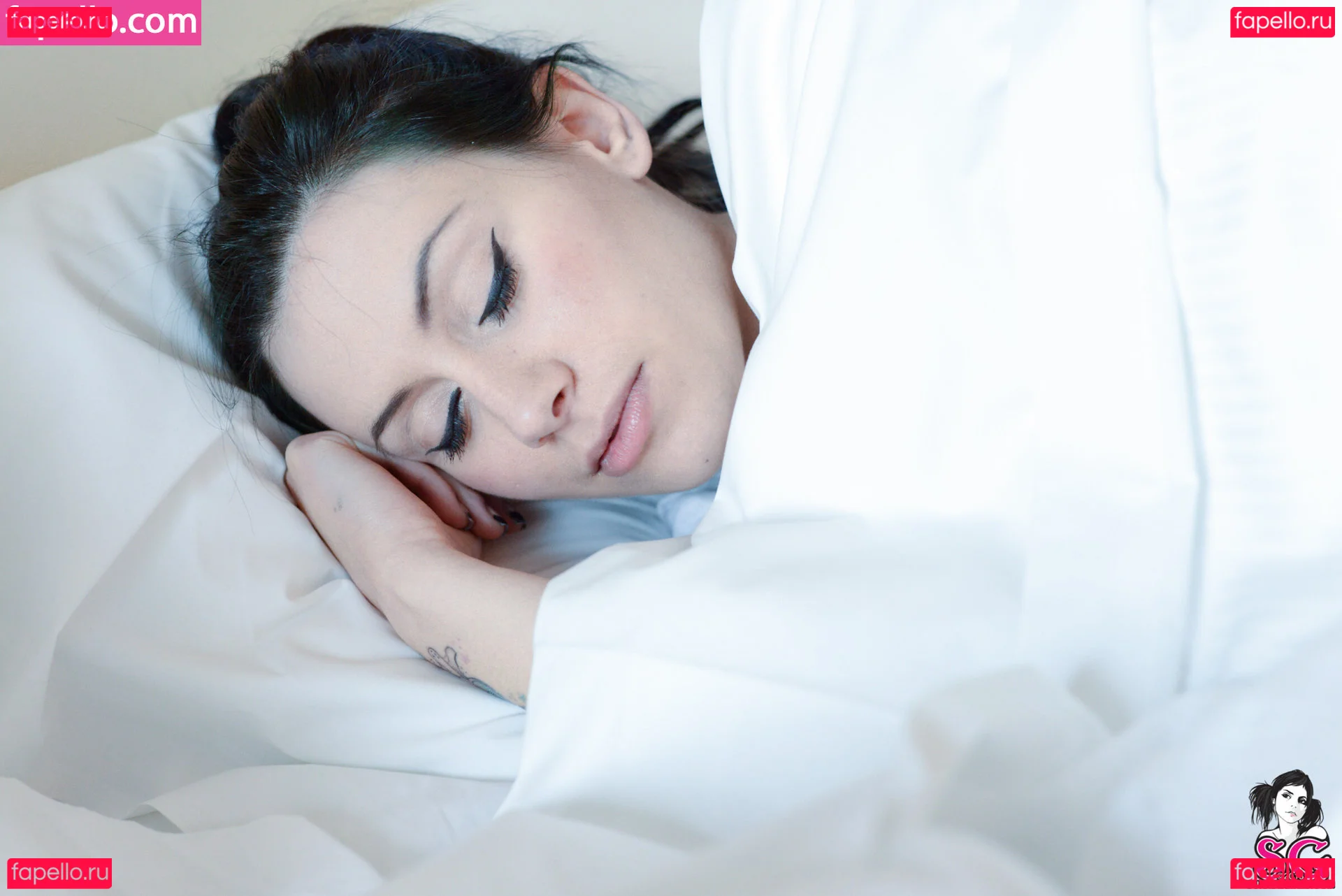 Ellie Alien ASMR Onlyfans Photo Gallery 