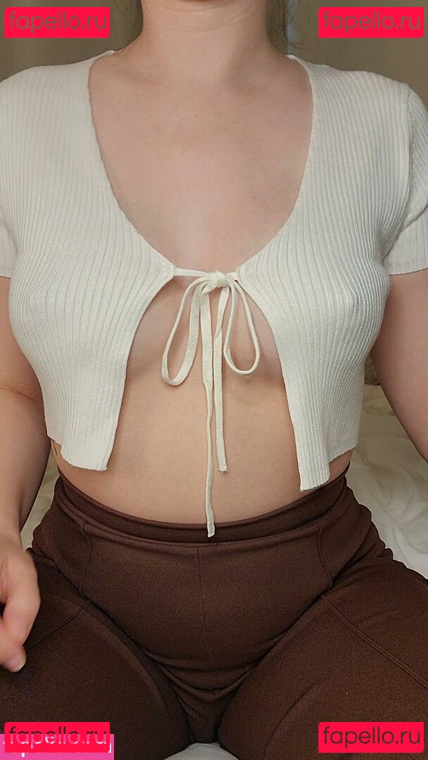april.white Nude Onlyfans Photo 10