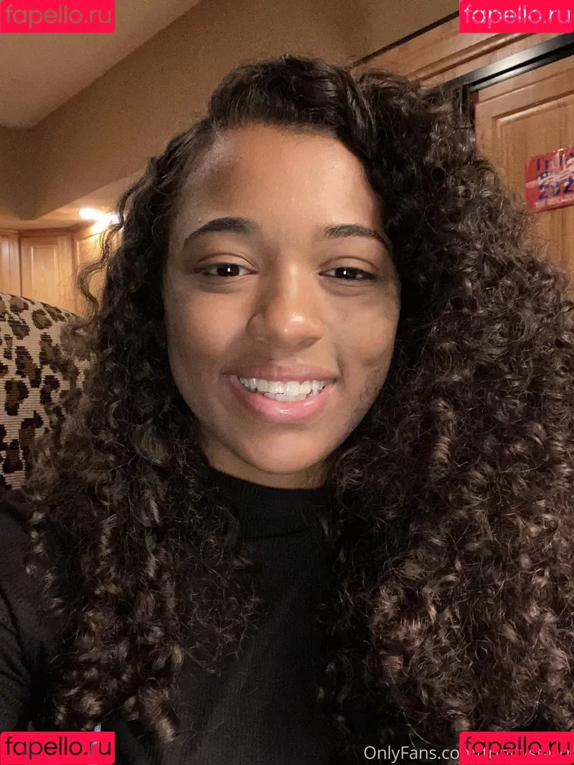 Trinitystarrr Onlyfans Photo Gallery 