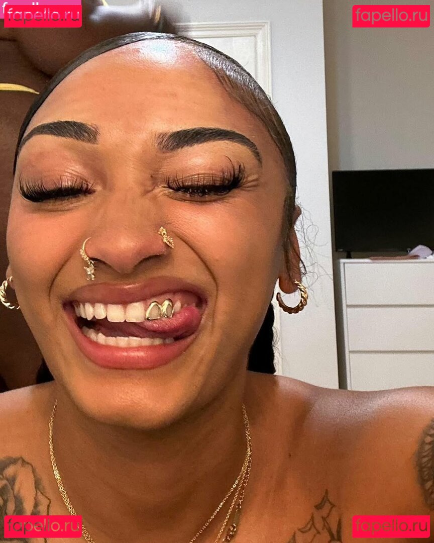 Amaya Barnes Nude Onlyfans Photo 19