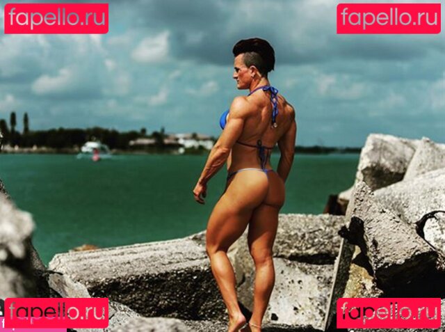 Tapered Physique Nude Onlyfans Photo 16