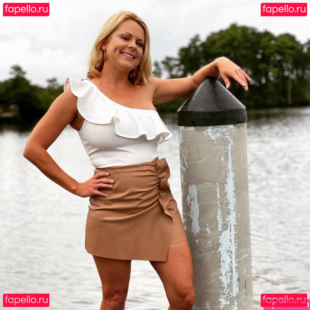 Lois Ann Nude Onlyfans Photo 7