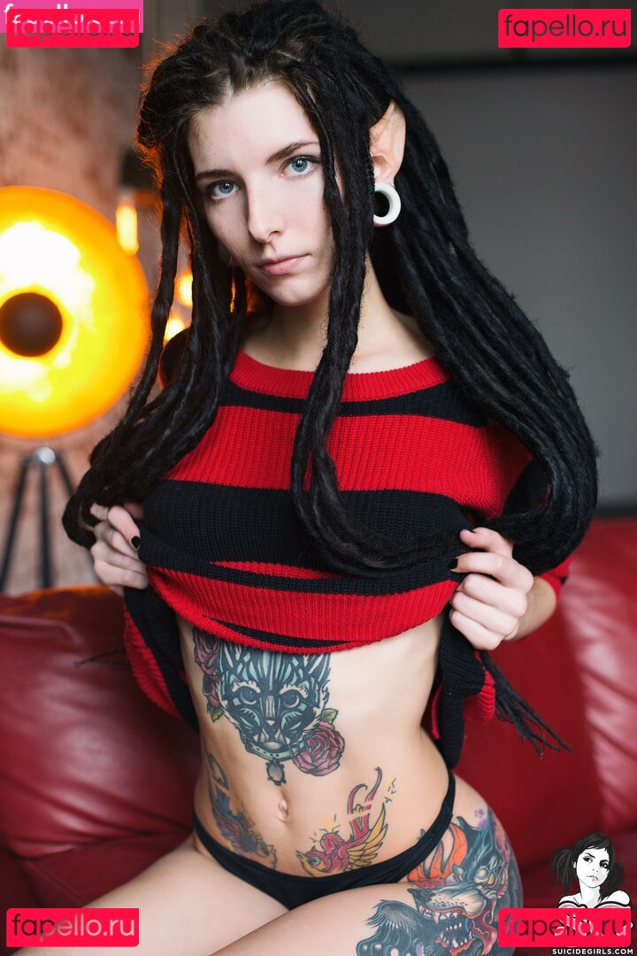 Annahyde Nude Onlyfans Photo 18