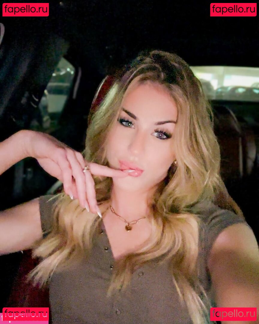 Olivia Thomas Nude Onlyfans Photo 24
