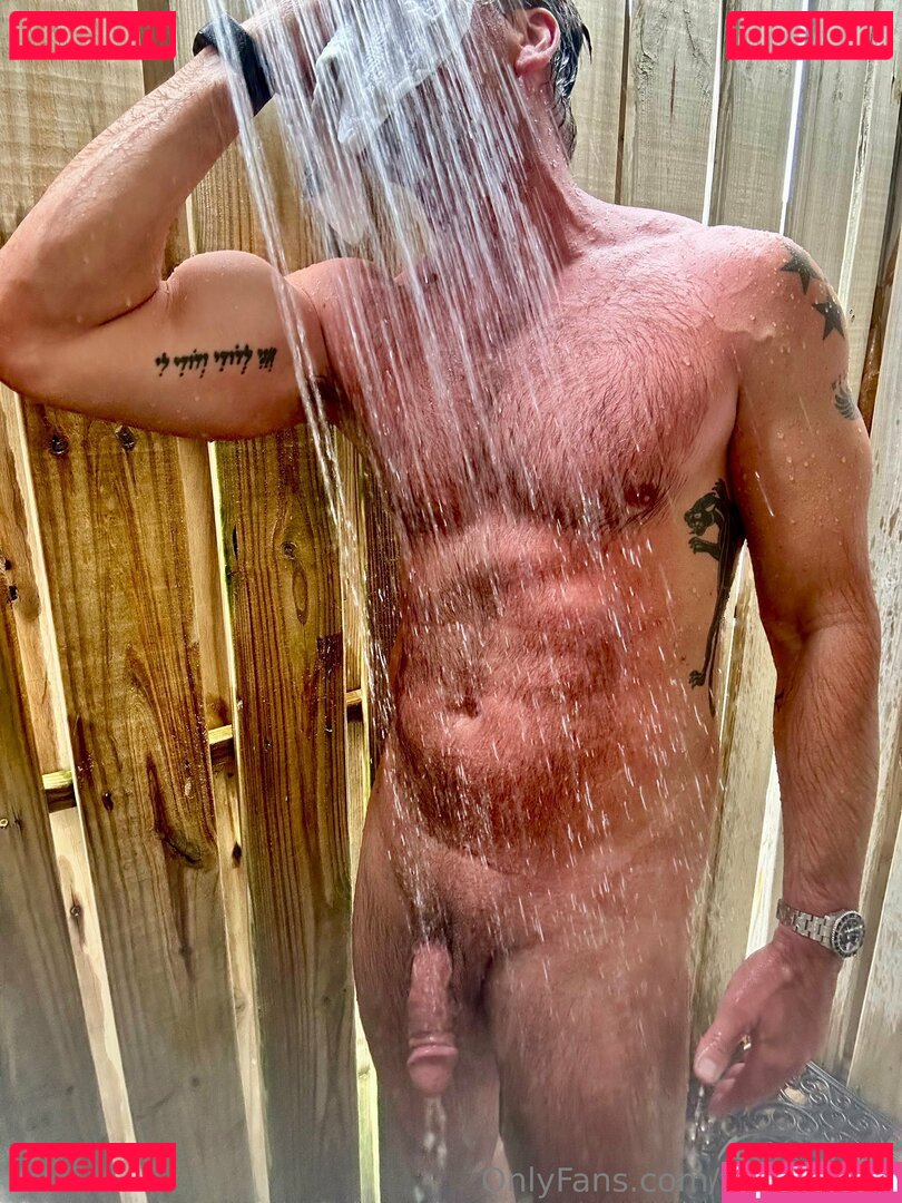 tom.wanks Nude Onlyfans Photo 4