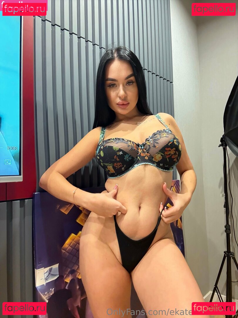 ekaterinadaviss Nude Onlyfans Photo 24