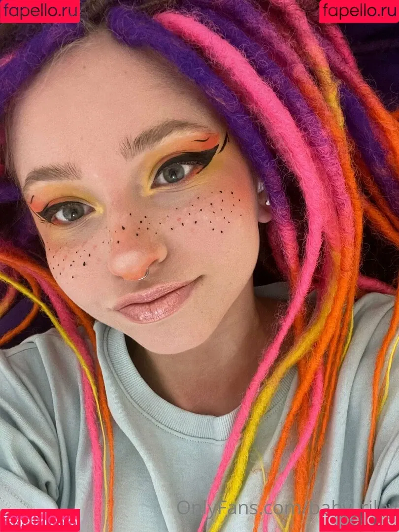 baby_riley Onlyfans Photo Gallery 