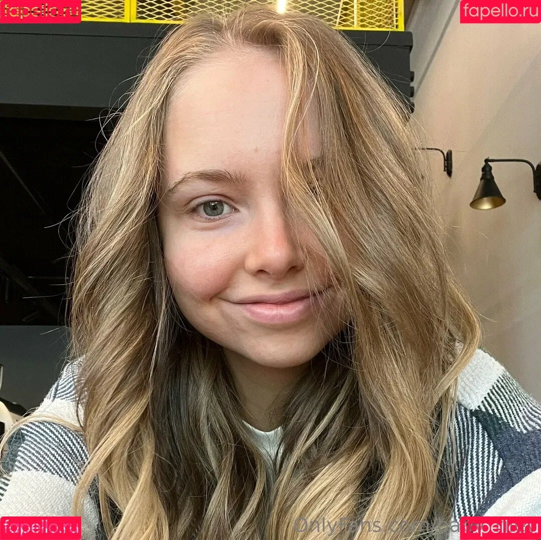 baby_riley Onlyfans Photo Gallery 
