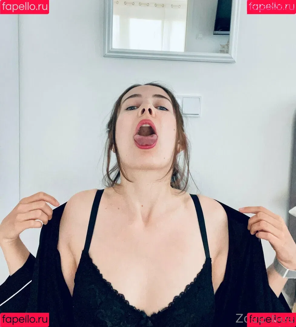 zoenafree Onlyfans Photo Gallery 