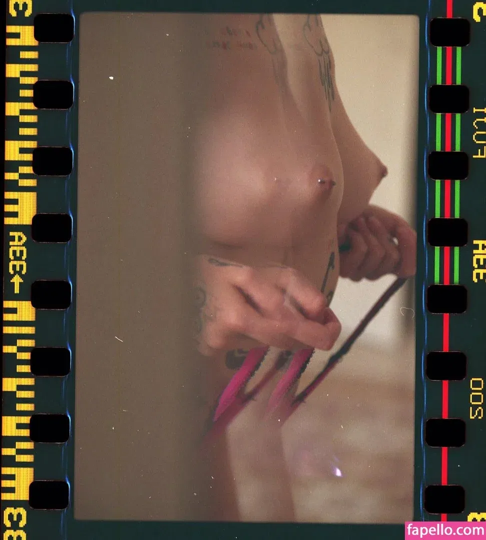 The Saddest Goddess Onlyfans Photo Gallery 