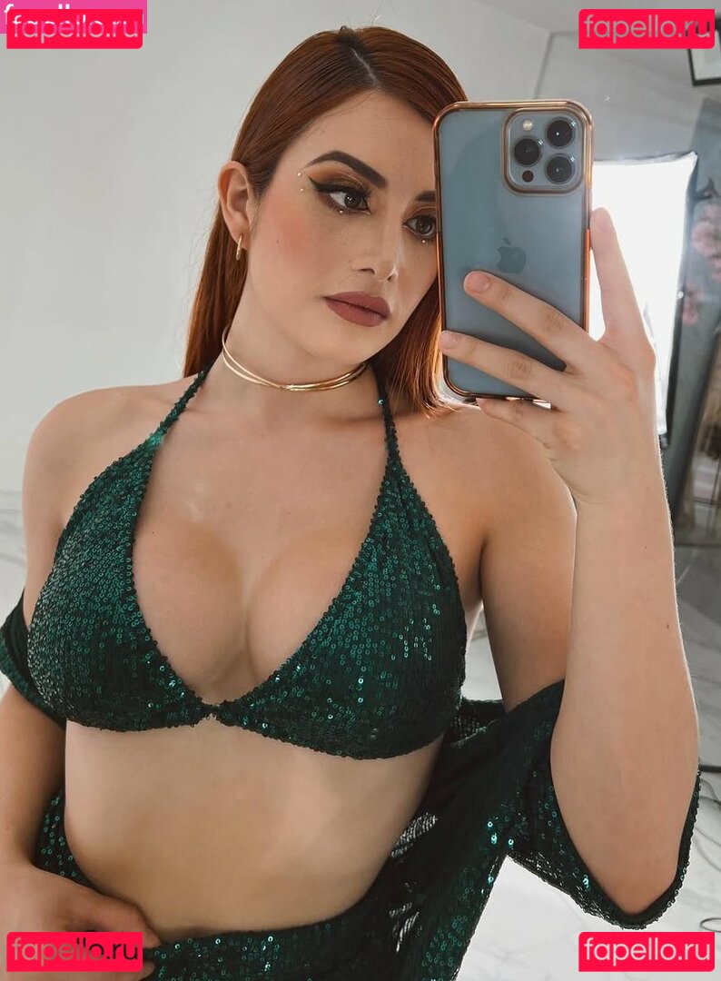 Leslie Pecas Nude Onlyfans Photo 7
