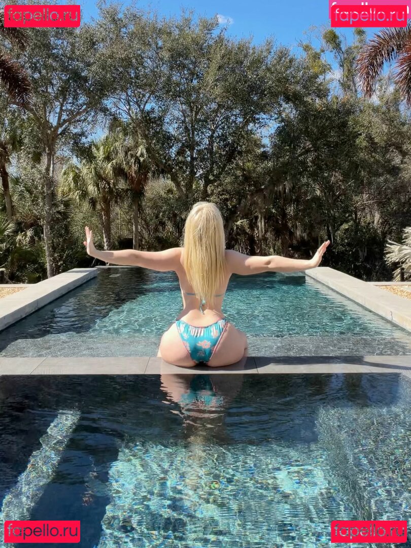 strongvampirex Nude Onlyfans Photo 7