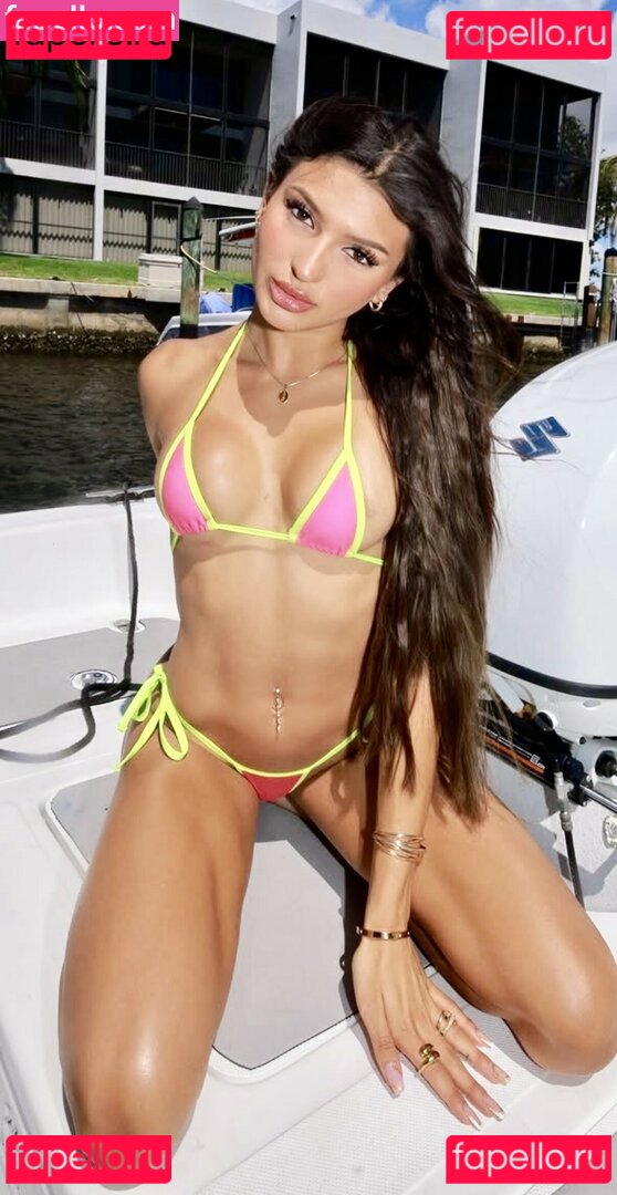 Madi Mills Nude Onlyfans Photo 4