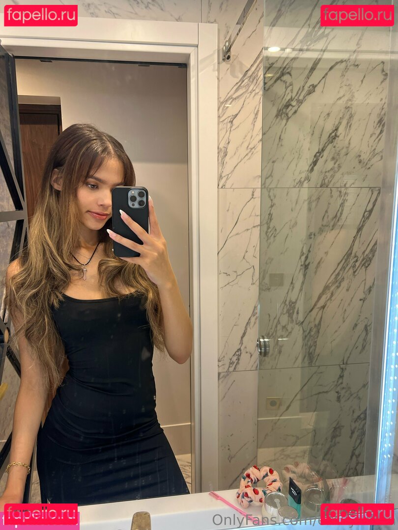 emilyxnina Nude Onlyfans Photo 20