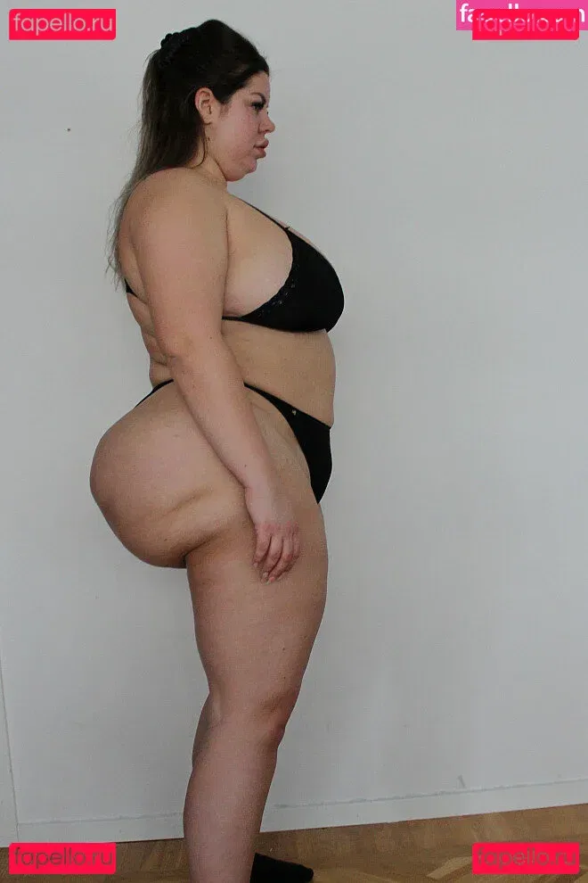 Natasha Crown Onlyfans Photo Gallery 