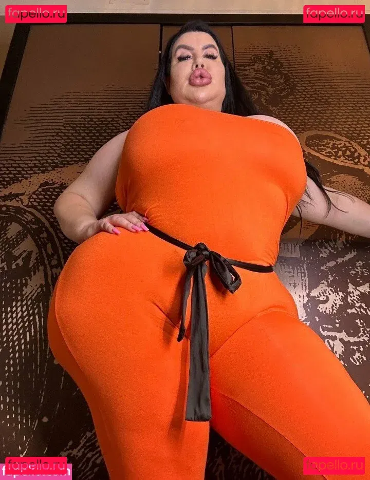 Natasha Crown Onlyfans Photo Gallery 