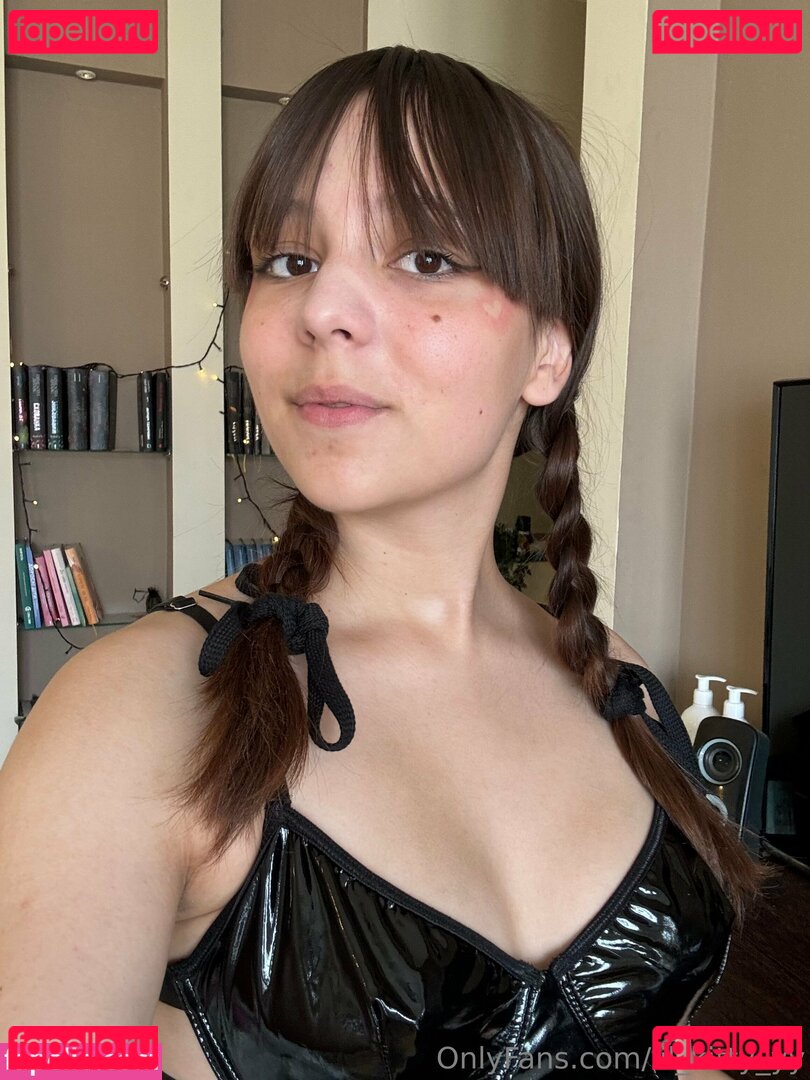 lil_kitty_yy Nude Onlyfans Photo 18