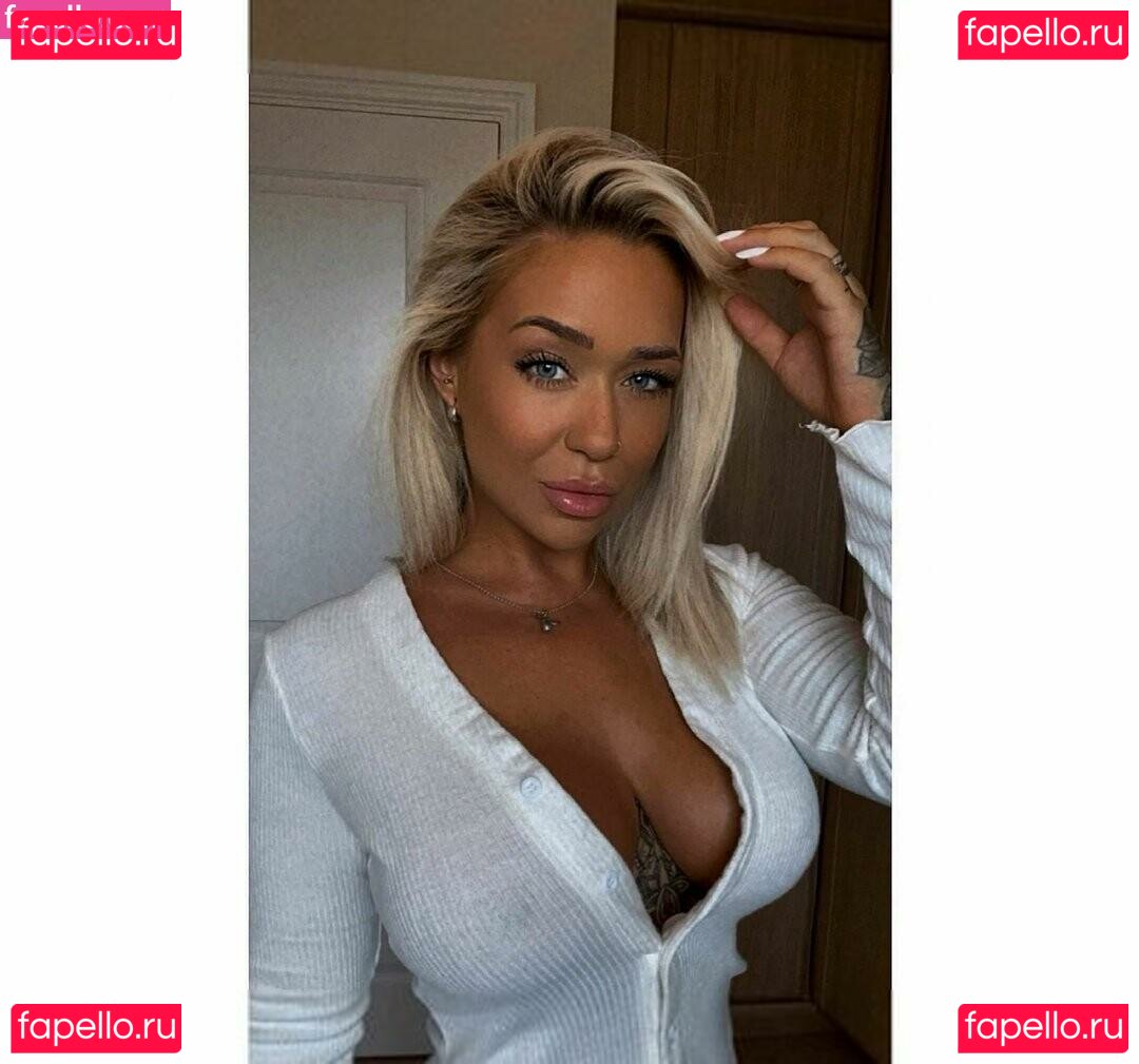 Faye Padley Nude Onlyfans Photo 5