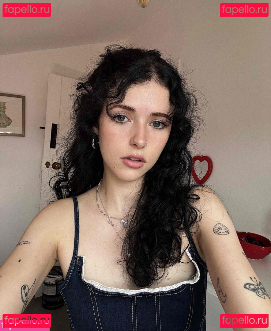 Holly Laing Nude Onlyfans Photo 5