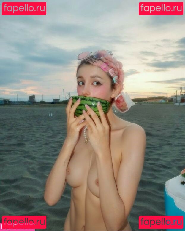 Mikan Mandarin Nude Onlyfans Photo 39