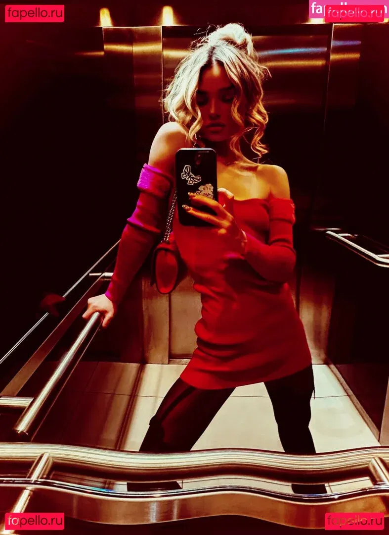 Emma Rigby Onlyfans Photo Gallery 